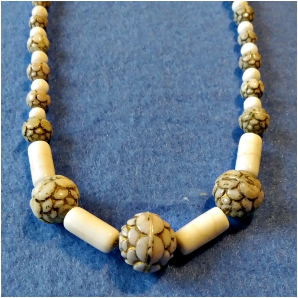 Vintage Rare Glass Beads Choker Necklace